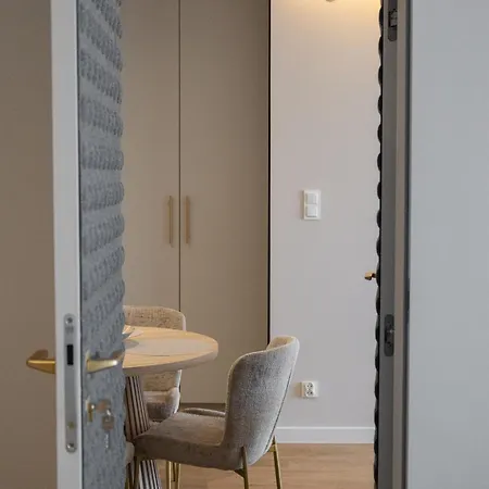 아파트 Paradise Ii *