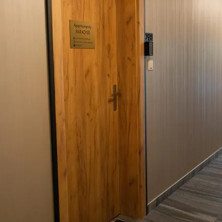 Paradise Ii 아파트