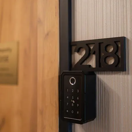 Paradise Ii * קולובז'ג